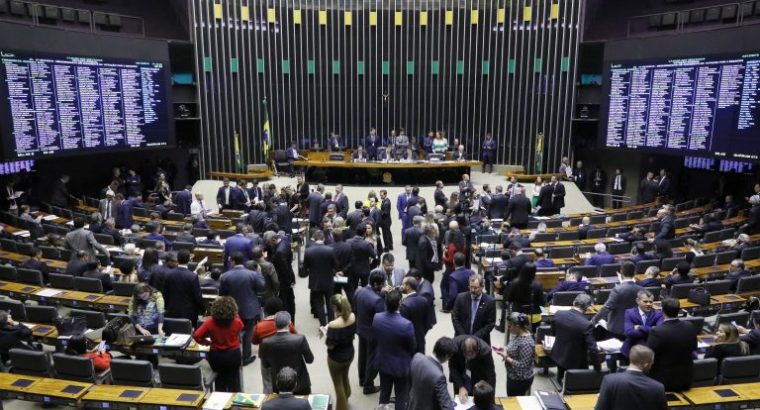 Teto de gastos, a âncora da estagnação brasileira e da crise social